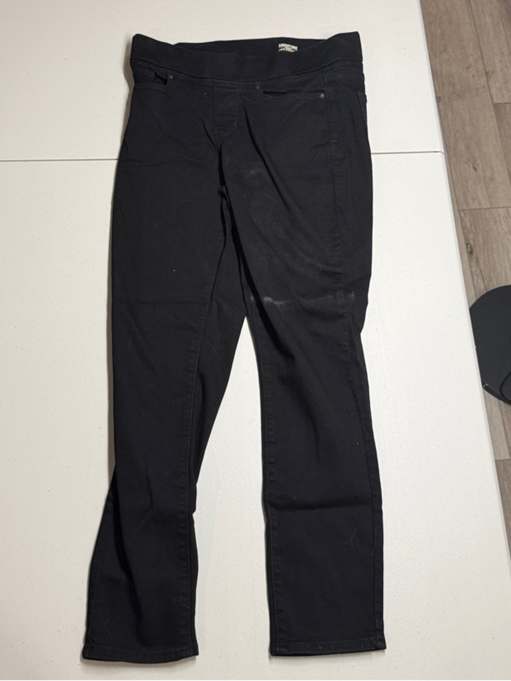 Black Women’s Pull-On Ponte Pants